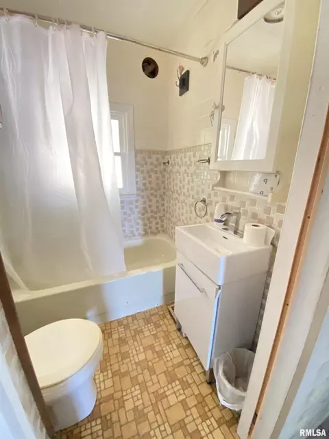 1400 N 15th St, Springfield, IL 62702 photo 12