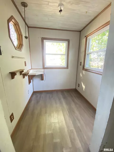 1400 N 15th St, Springfield, IL 62702 photo 5