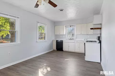 Other - 1109 N 32nd St, Springfield, IL 62702 photo 5 of 10