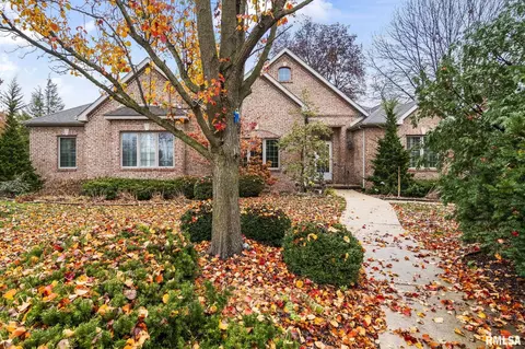 2001 Maryknoll Pl, Springfield, IL 62704