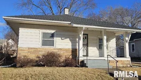 1302 Monument Ave, Springfield, IL 62702