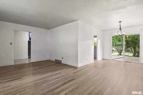 10 Coachlight Ct, Springfield, IL 62703 photo 6