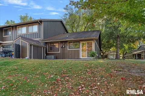 Exterior - 21 Trailridge Ln, Springfield, IL 62704 photo 3 of 9