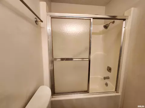 90 Brookside Pl, Springfield, IL 62704 photo 9