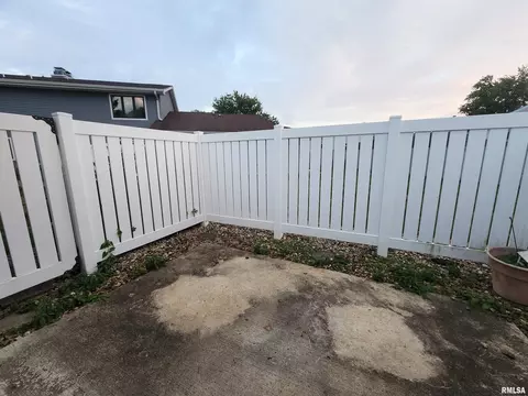 90 Brookside Pl, Springfield, IL 62704 photo 22