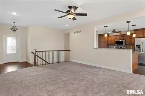 2702 Covered Wagon Trl, Springfield, IL 62711 photo 7