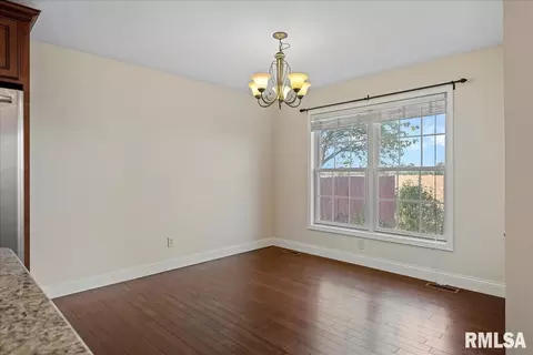 2702 Covered Wagon Trl, Springfield, IL 62711 photo 12