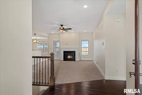 2702 Covered Wagon Trl, Springfield, IL 62711 photo 4