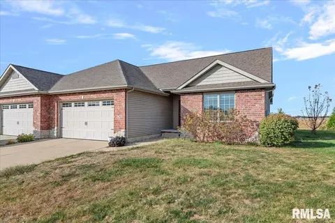 2702 Covered Wagon Trl, Springfield, IL 62711 photo 2