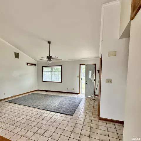 Living - 136 Post Rd, Virden, IL 62690 photo 1 of 3