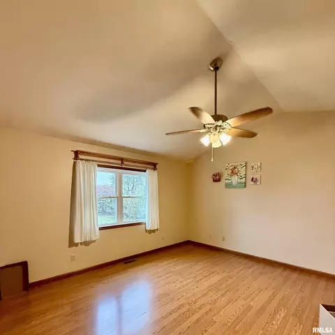 Living - 136 Post Rd, Virden, IL 62690 photo 3 of 3