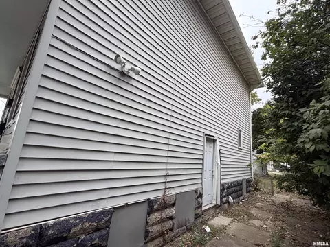 1205 Converse Ave, Springfield, IL 62702 photo 2