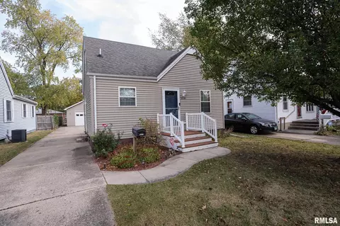 2008 N 22nd St, Springfield, IL 62702