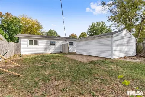 1751 Fairmont Dr, Springfield, IL 62702 photo 28