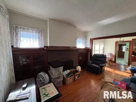 Living - 1737 S Holmes Ave, Springfield, IL 62704 photo 1 of 1