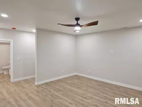 Living - 3802 Sugar Loaf Dr, Springfield, IL 62711 photo 2 of 2