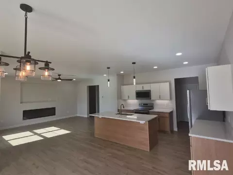 Other - 3802 Sugar Loaf Dr, Springfield, IL 62711 photo 2 of 5