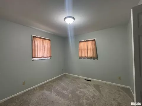 Other - 2517 Sandgate Rd, Springfield, IL 62702 photo 18 of 19