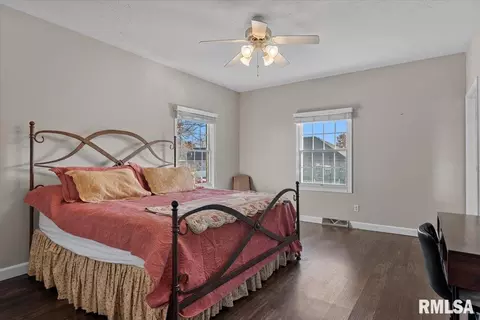 Bedroom - 2716 Killarney Rd, Springfield, IL 62711 photo 1 of 7
