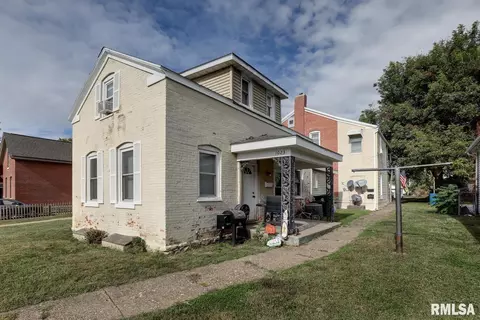 1023-1025 Ohio St, Quincy, IL 62301