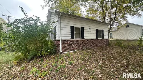 113 N Adams St, Clayton, IL 62324