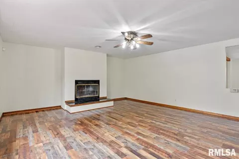 9 Coachlight Ct, Springfield, IL 62703 photo 5