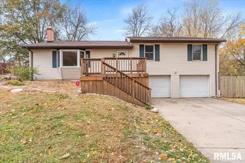 9 Coachlight Ct, Springfield, IL 62703 photo 2