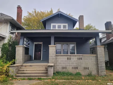 1220 N University St, Peoria, IL 61606