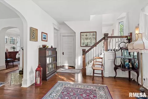 710 S Walnut St, Springfield, IL 62704 photo 4