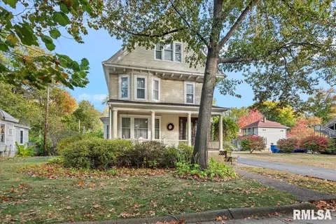 710 S Walnut St, Springfield, IL 62704 photo 2