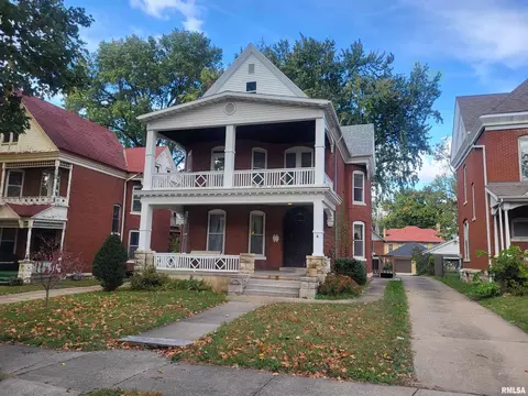 1247 Kentucky St, Quincy, IL 62301
