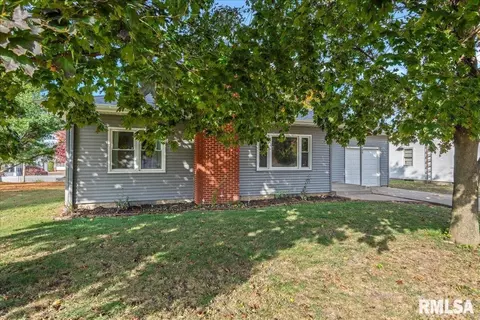 409 W Washington St, Ashland, IL 62612