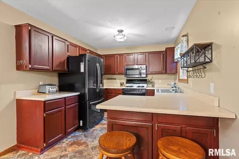 2508 W Harbauer St, Springfield, IL 62702 photo 10