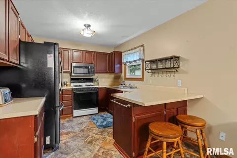 2508 W Harbauer St, Springfield, IL 62702 photo 9