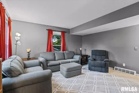 2508 W Harbauer St, Springfield, IL 62702 photo 4