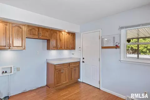 Other - 817 W Elliott Ave, Springfield, IL 62702 photo 4 of 6