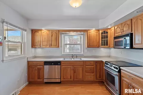 Other - 817 W Elliott Ave, Springfield, IL 62702 photo 2 of 6