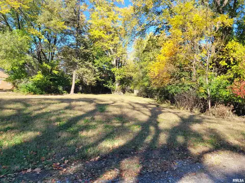 300 Murray St, Macomb, IL 61455