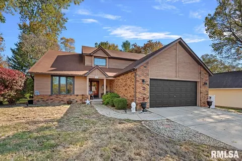 600 Tecumseh Trl, Springfield, IL 62711