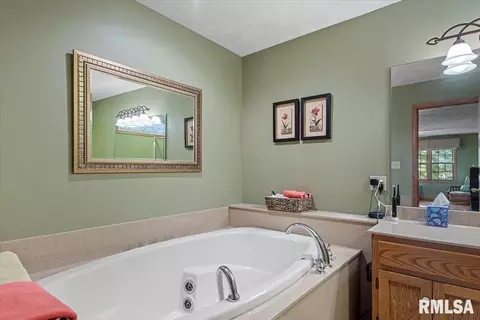 600 Tecumseh Trl, Springfield, IL 62711 photo 36