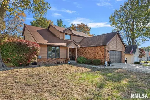 600 Tecumseh Trl, Springfield, IL 62711 photo 2