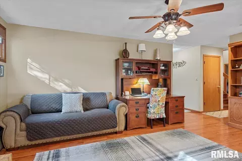 600 Tecumseh Trl, Springfield, IL 62711 photo 25