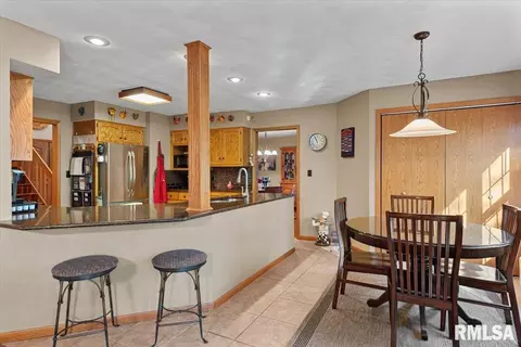 600 Tecumseh Trl, Springfield, IL 62711 photo 18