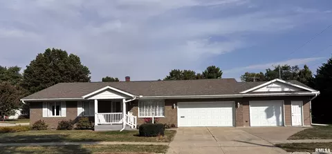 1033 Sweetbriar Pl, Galesburg, IL 61401