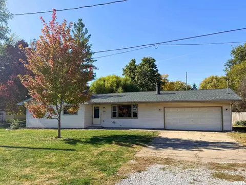 403 S Benton St, New Berlin, IL 62670