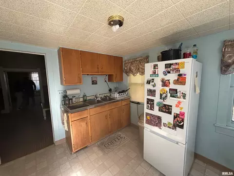 108 W Pine St, Springfield, IL 62704 photo 8