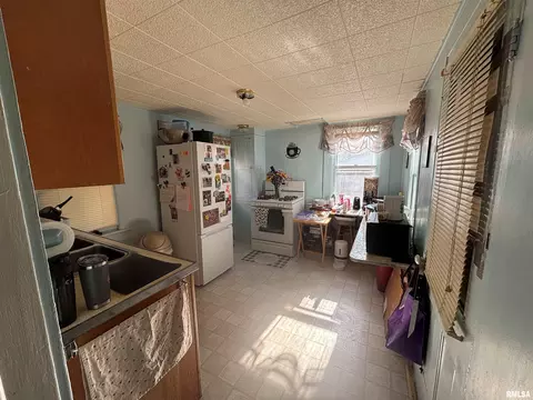108 W Pine St, Springfield, IL 62704 photo 7