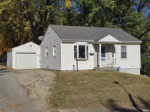 635 W Herndon St, Springfield, IL 62702 photo 1