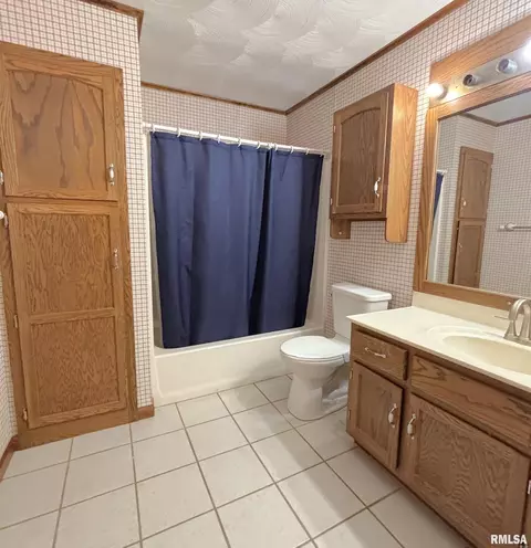 3120 Red Bud Ln, Springfield, IL 62712 photo 5