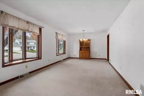 3100 Jalna Dr, Springfield, IL 62704 photo 7
